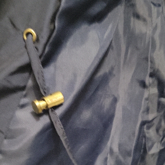 H&M Dark Blue Quilted Puffer with Gold Details - Picture 5 of 11